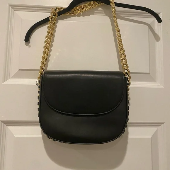 Express | Bags | Express Black Shoulder Bag With Gold Chain  display picture 3